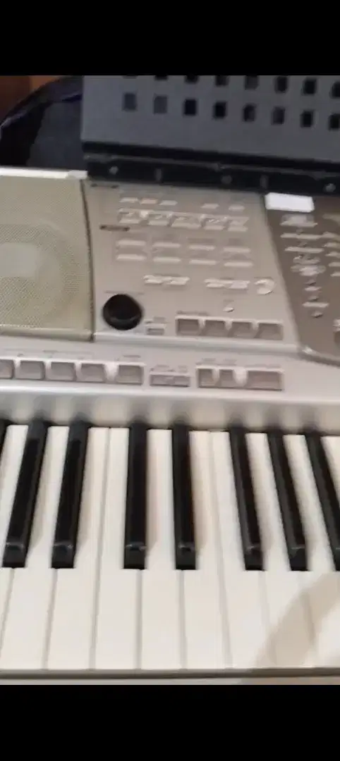Keyboard Yahama psr 2100
