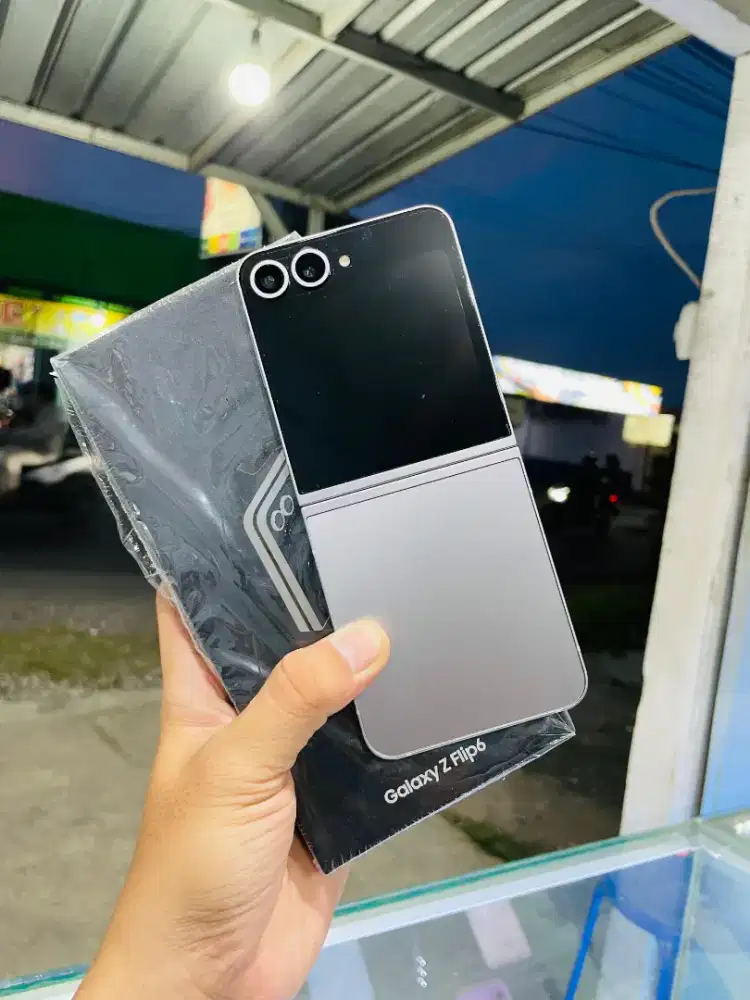 Samsung Z Flip 6 12/512gb Sein Like New