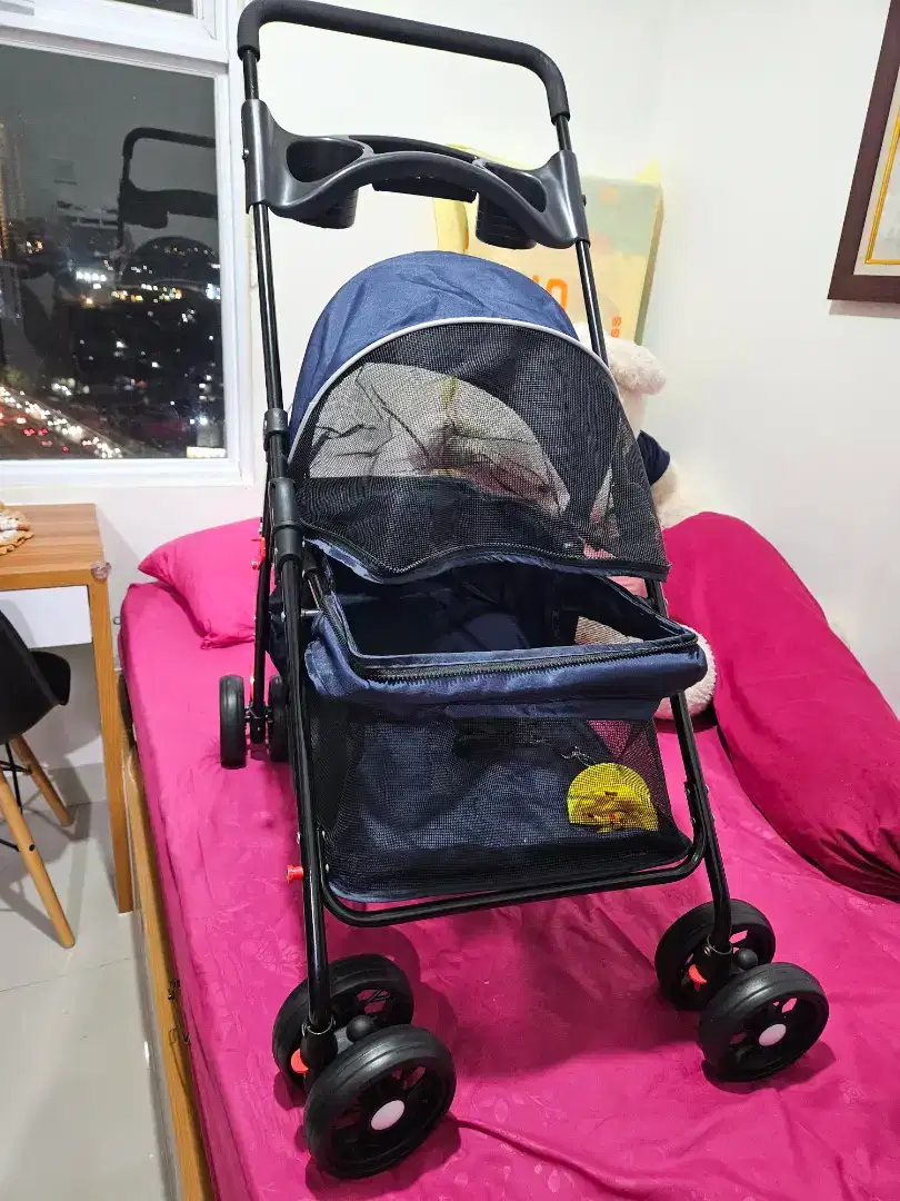 Trolley Dog Stroller (kereta dorong)