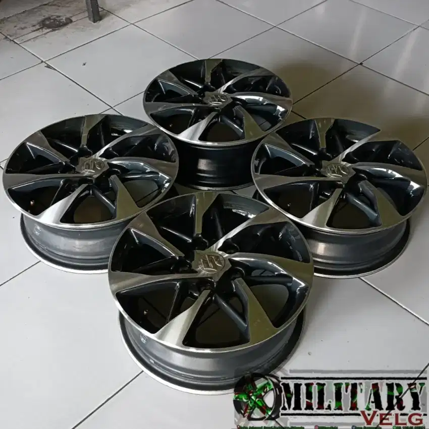 OEM Suzuki Ertiga Sporty R15 mulus