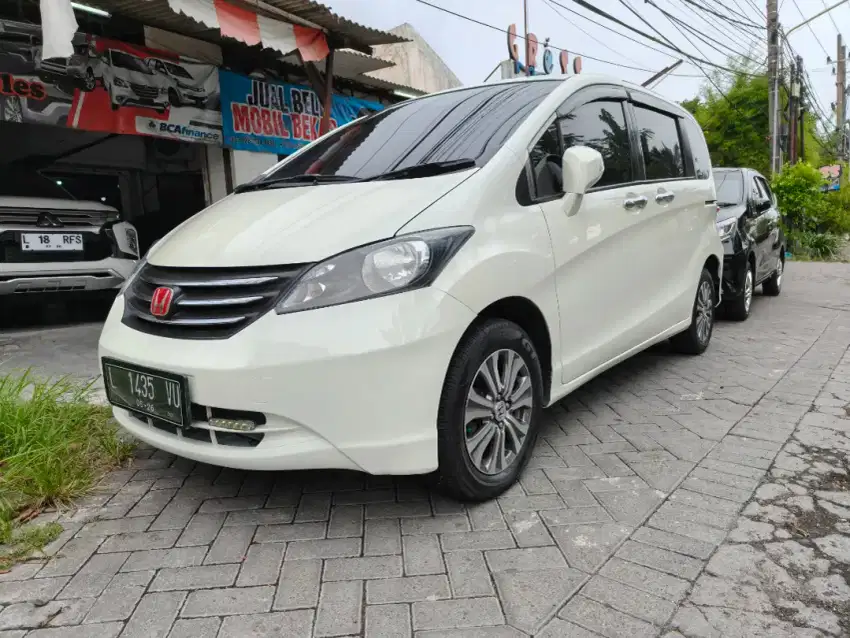 [Gress Mobil Kutisari] FREED E PSD 2011 KREDIT PASTI BISA
