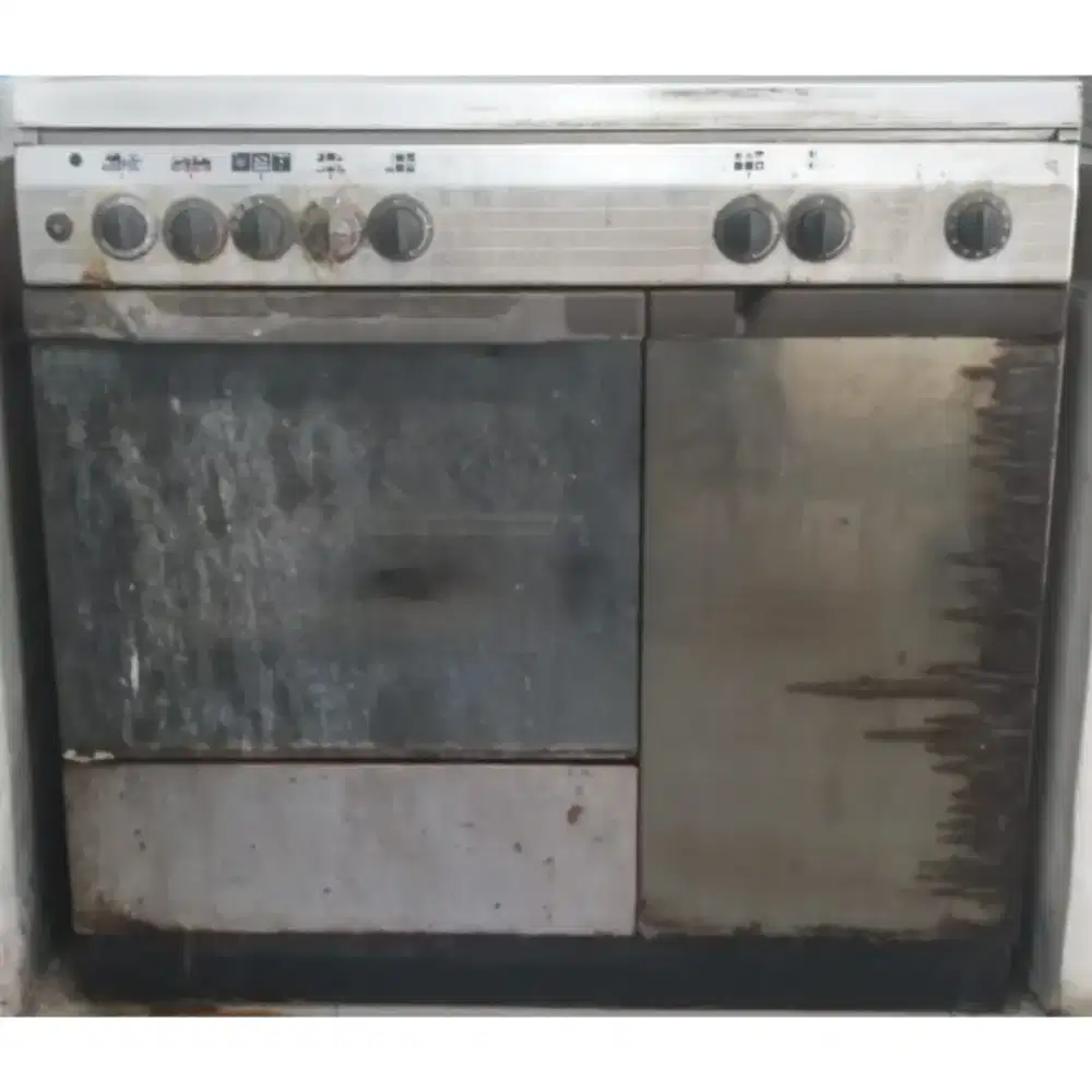 Ariston Pemanggang & Kompor Elektrik / Free Standing Cooker & Oven
