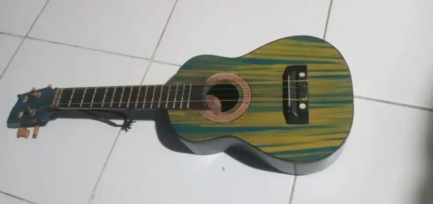 Gitar ukulele senar 4