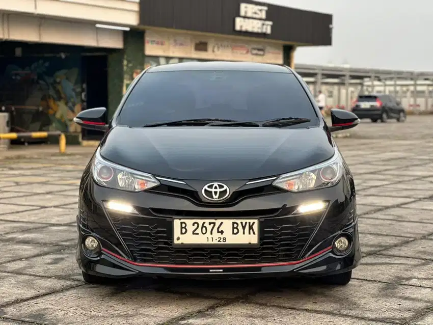 TOYOTA YARIS 1.5 S TRD SPORTIVO 2018 HITAM
