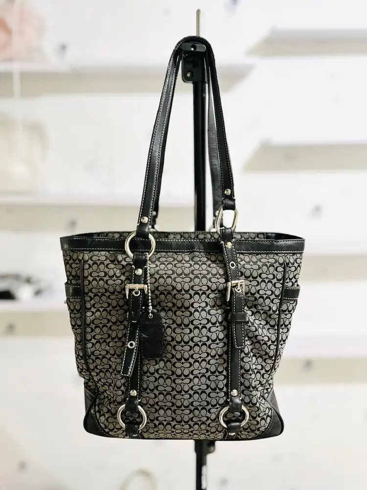 Coach signature vintage hobo totebag