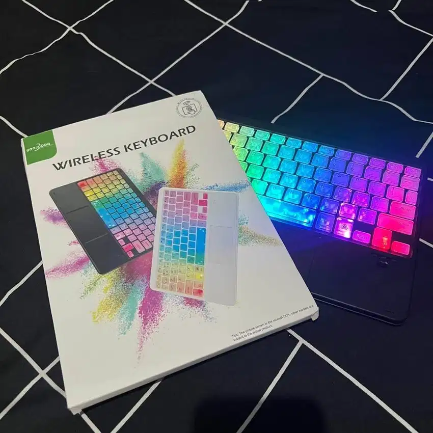 Keyboard Touch Pad Wireless RGB Cocok Untuk IPad dan Tab Android