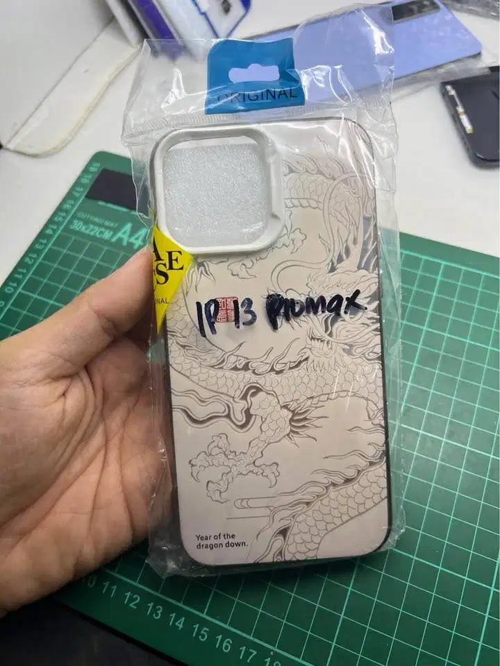 Case IPhone 13 Pro Max Naga