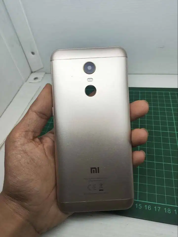 Back cover xiaomi redmi 5 plus gold original copotan
