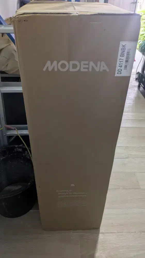 Modena DD 4117 BNBK
Dispenser Air Galon Bawah