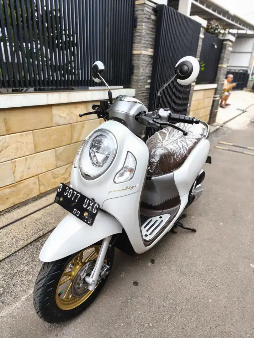 Bissmillah dijual motor Honda Scoopy prestige 2021 istimewa