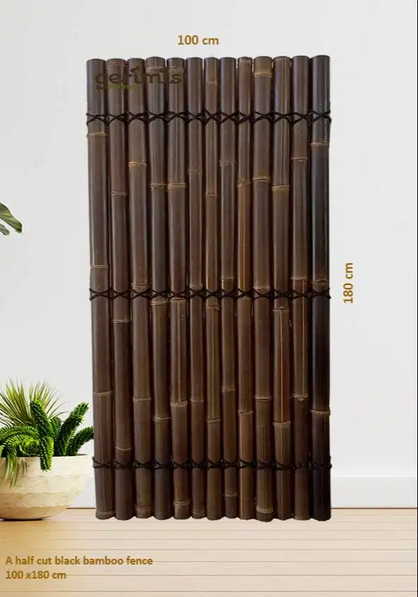 pagar bambu hitam estetis