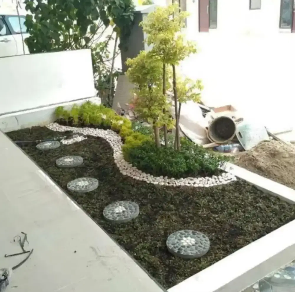 Pembuatan taman simple depan rumah