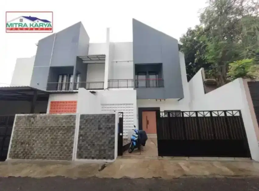 1 UNIT LAGI !! RUMAH KEREN + KOLAM RENANG DI SLIPI PAMERAH