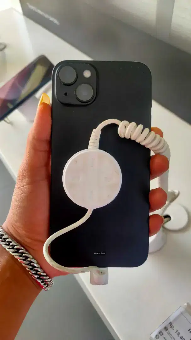 Miliki iPhone 15 Plus Sekarang Lewat Cicilan Home Credit