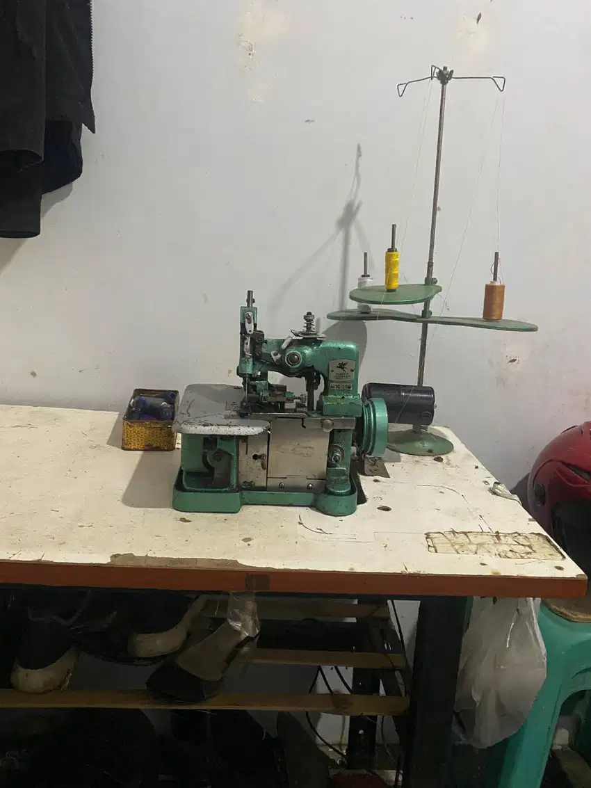 MESIN OBRAS PEGASUS 3 BENANG + MEJA