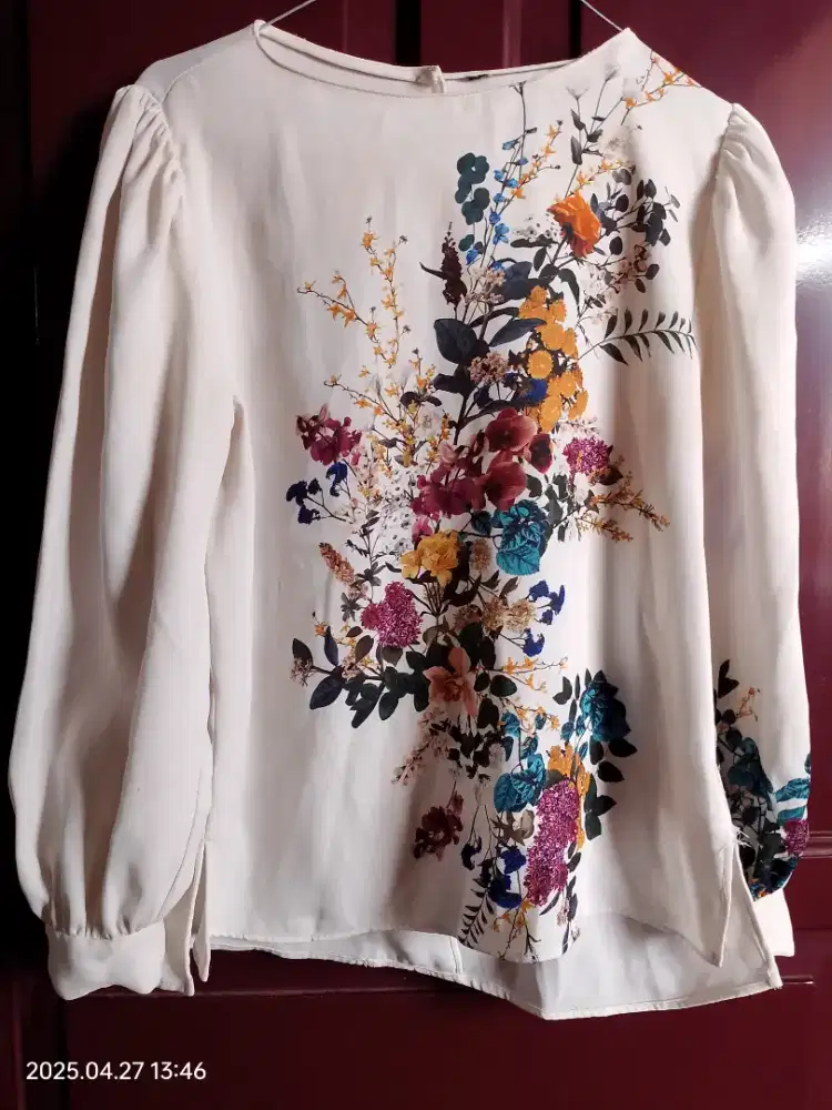 Atasan bunga2 branded