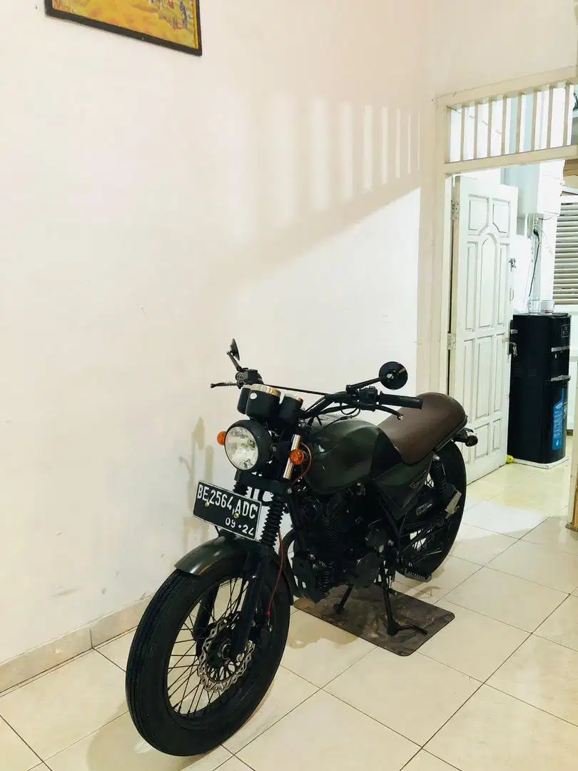 VIAR KAWASAKI VINTECH W200 SANGAT ORIGINAL 2020 Pajak telat sekali