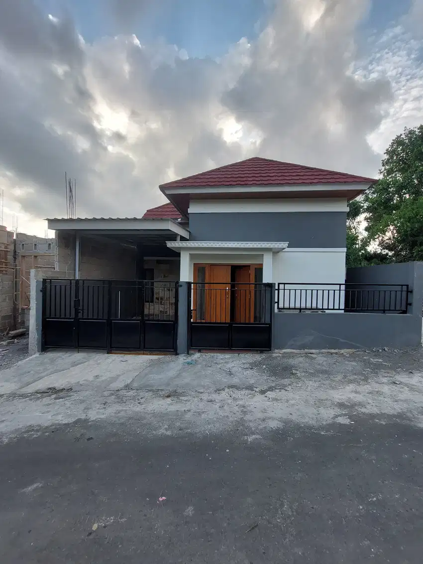 Dijual Rumah Baru  di Jalan Kaliurang KM 13 dekat UII