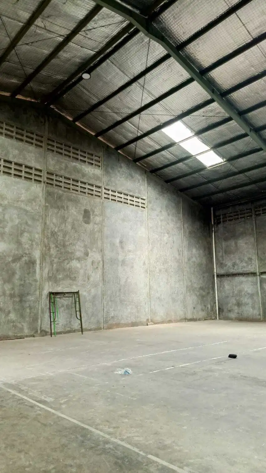 DISEWAKAN GUDANG 540M2 DAERAH KARAWACI TANGERANG
