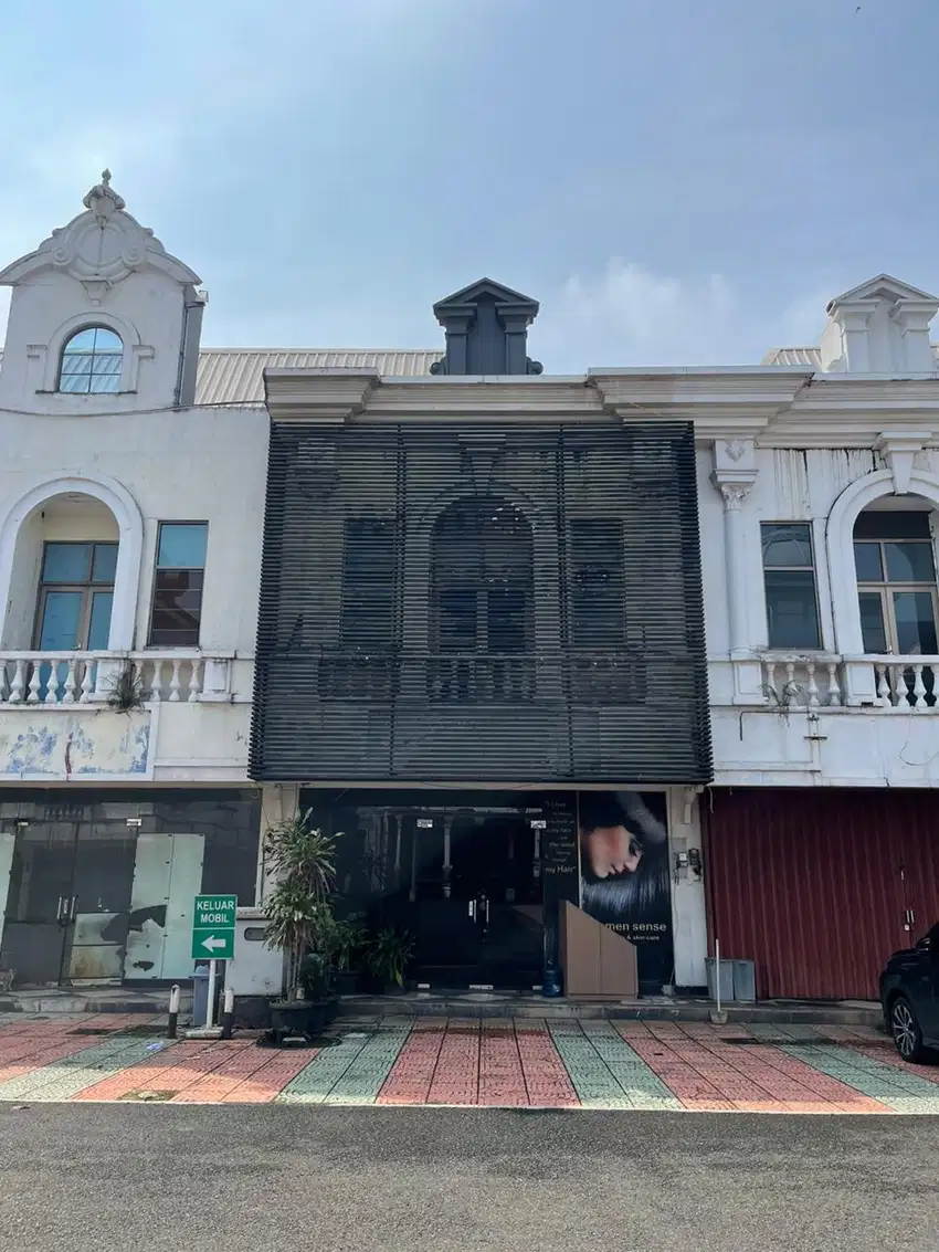 DIJUAL CEPAT RUKO STRATEGIS 2 LT EX SALON DI CIBUBUR BEKASI