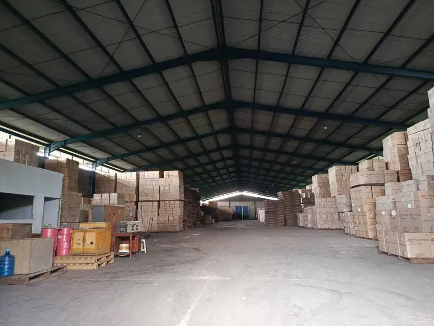 DISEWAKAN GUDANG LB 2,184M2 DAERAH KARAWACI TANGERANG