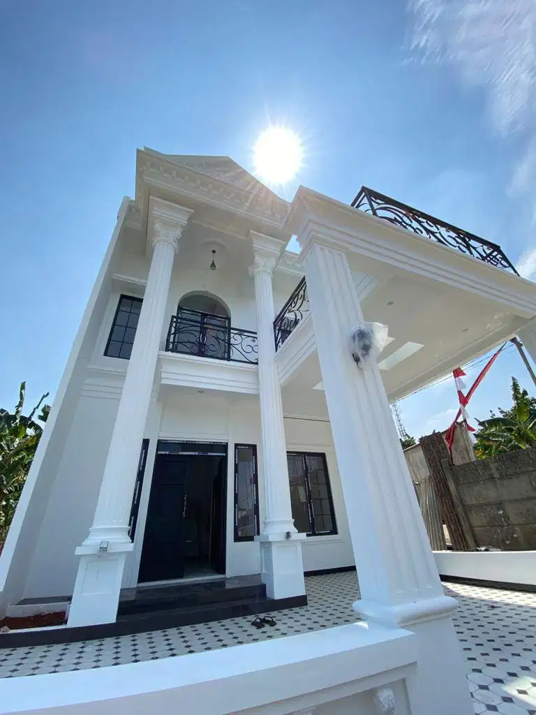 RUMAH EROPA KLASIK COCOK BUAT BISNISMAN STRATEGIS COCOK UNTUK INVEST