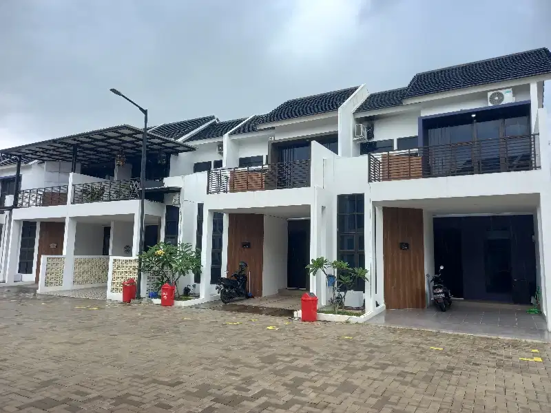 RUMAH SUDUT LT116m²  LUAS NYAMAN 4KT ARYANA KARAWACI