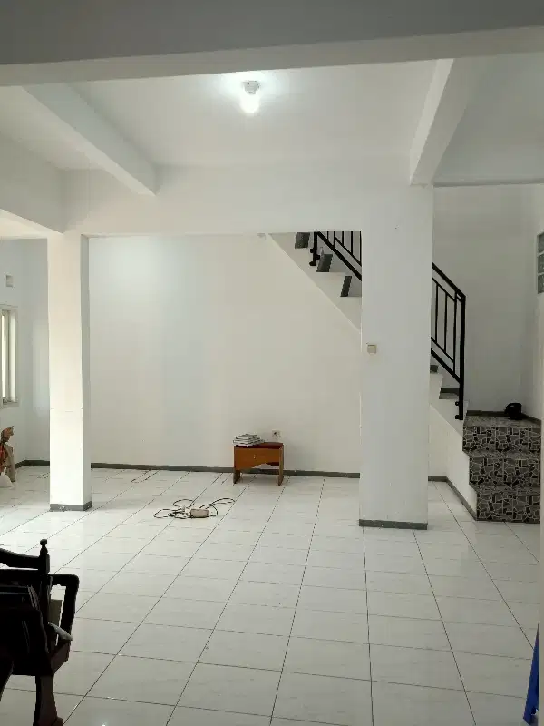 rumah bagus, murah, siap huni di dalam cluster dalam kota.