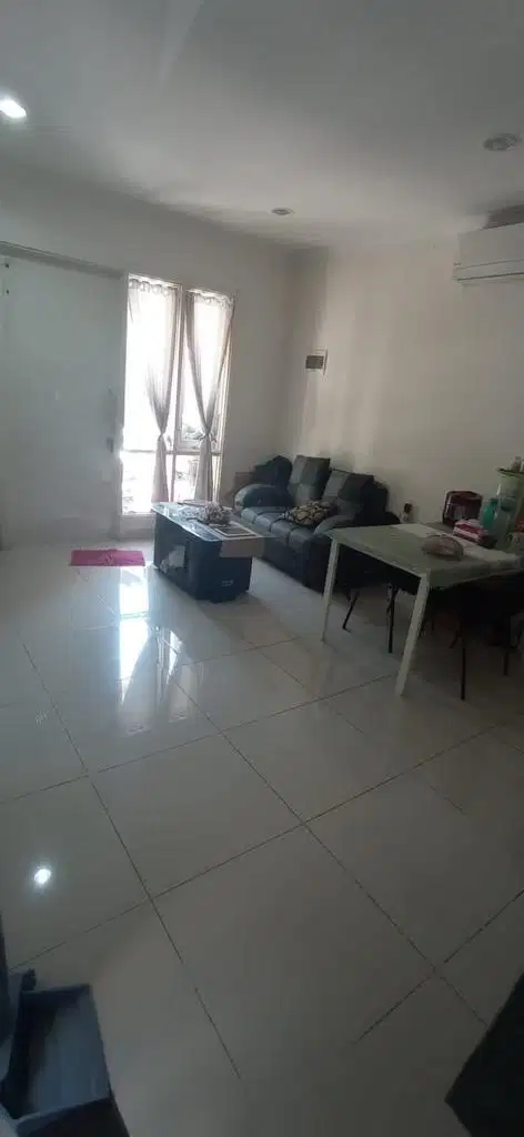 Dijual Cepat Rumah 2 Lantai di Thomson Gading Serpong