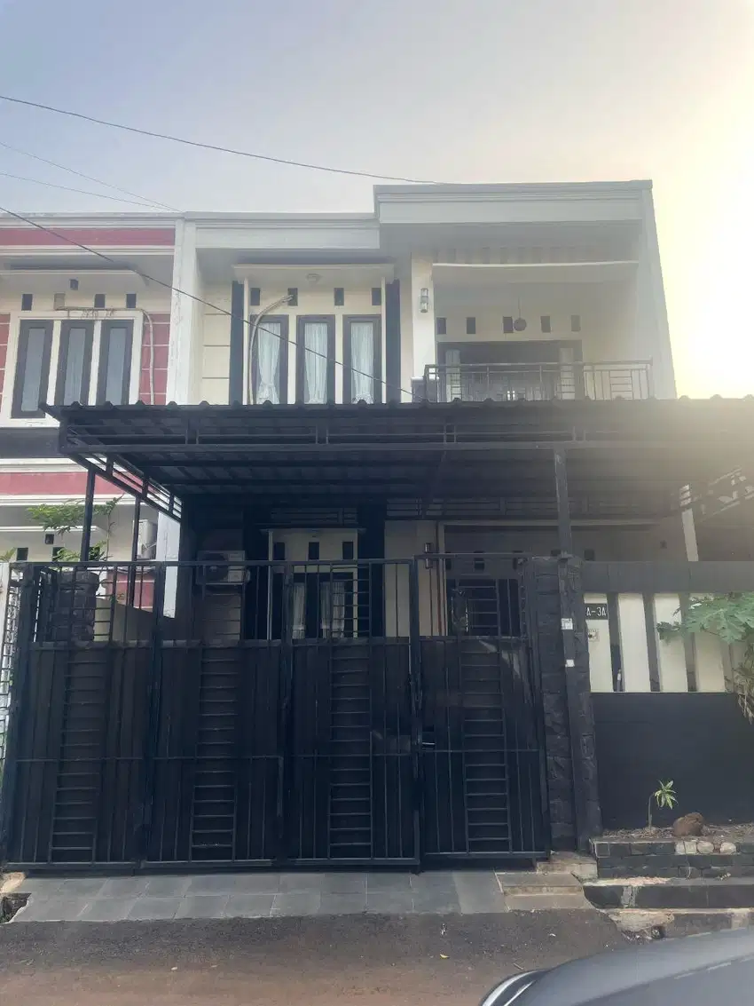Dijual murah rumah 2 lantai bebas banjir. Jati Asih, Bekasi