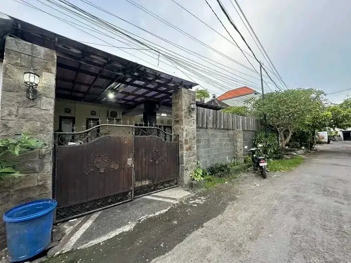 dijual rumah second lantai 1 denpasar barat