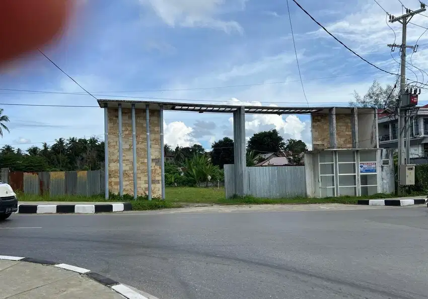 TANAH DAN BANGUNAN DI INTI KOTA KENDARI 3.963 M2