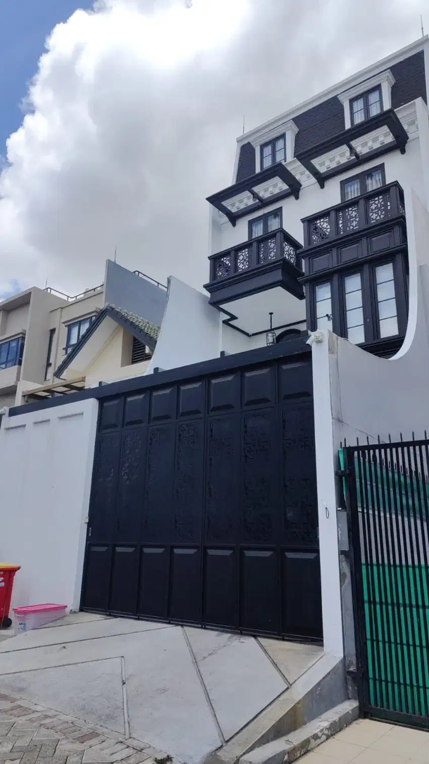 Dijual rumah mewah PIK walet brand new bagus
