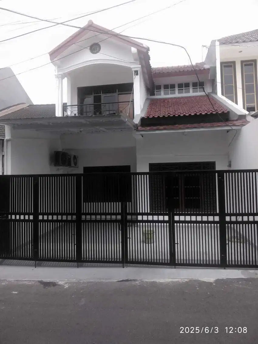 RUMAH 2 LANTAI FULL RENOVASI MURAH DI PONDOK BAMBU JAKARTA TIMUR