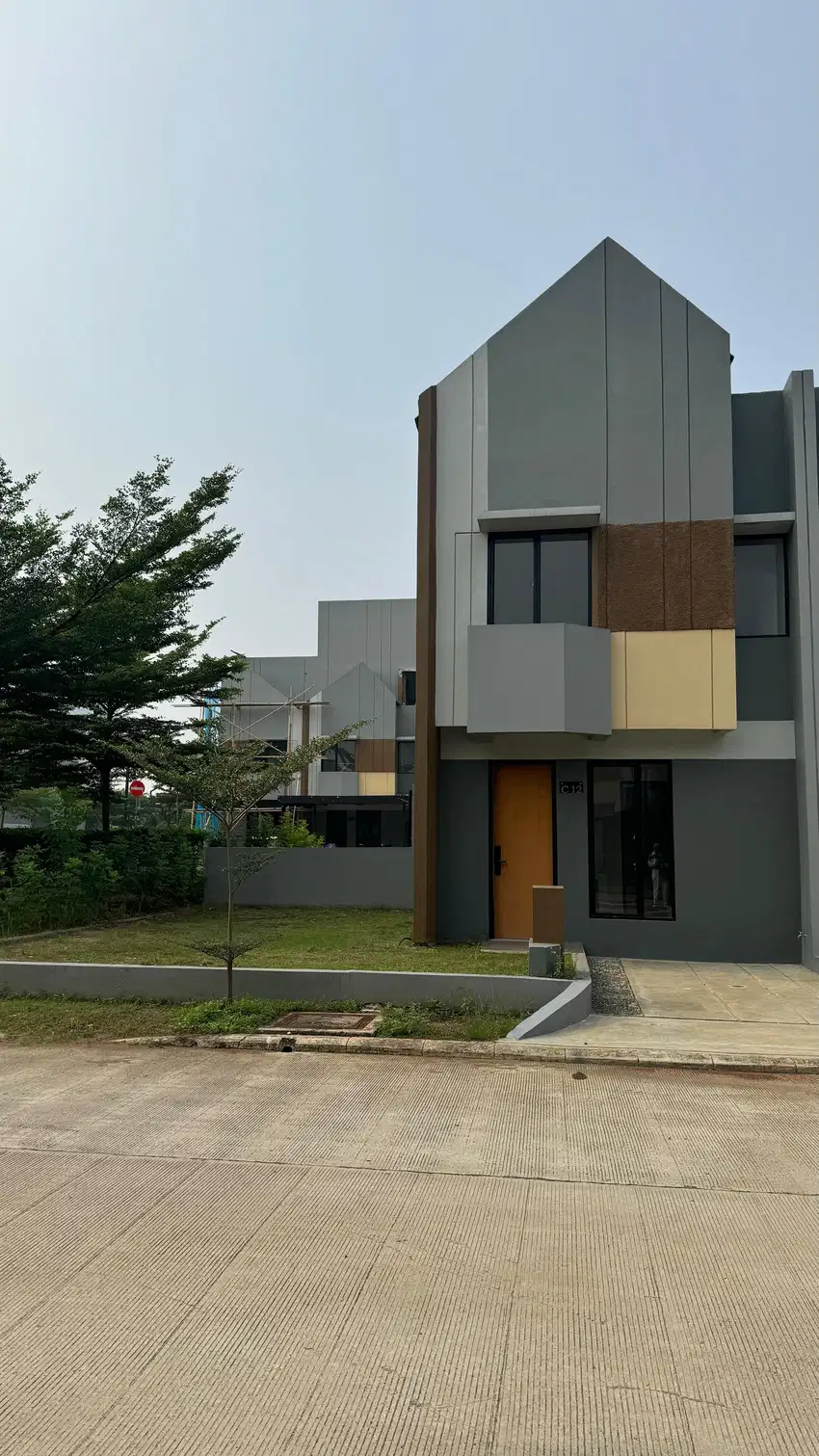 Disewa rumah gress 2 lt