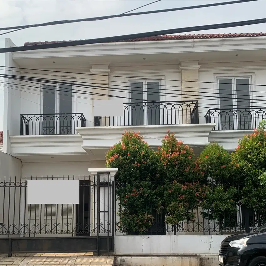 Dijual rumah cantik di jakarta timur