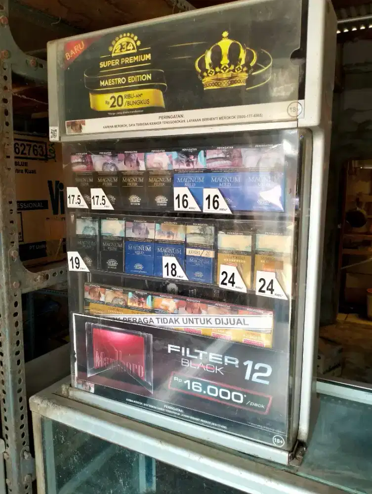 [DIJUAL CEPAT!] (Second) Etalase rokok.