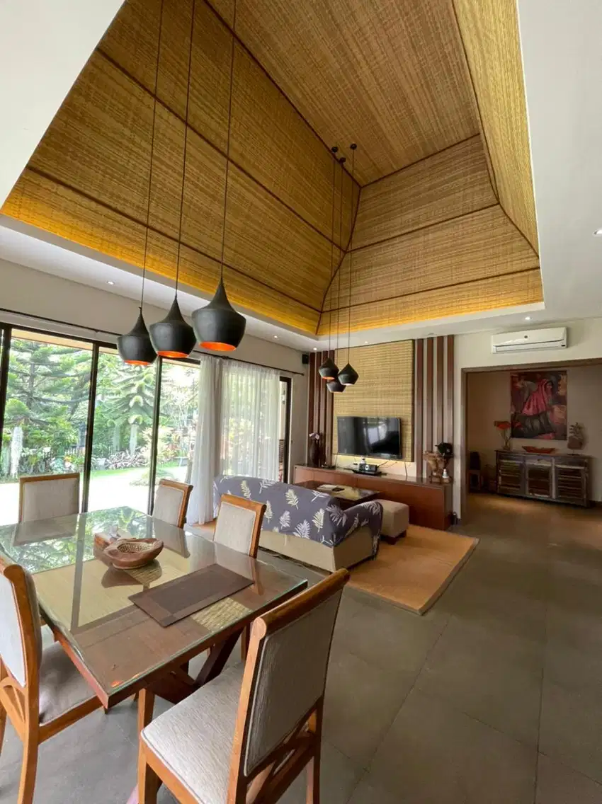 Disewakan Villa modern bergaya Bali di Vimala Hills Resort Bogor