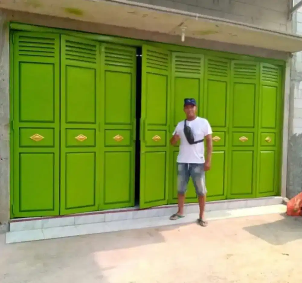 Pintu garasi sleding