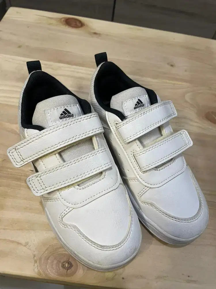 Sepatu anak ADIDAS ori preloved