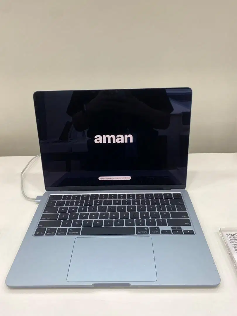 MacBook Air (M4) 16/256/512