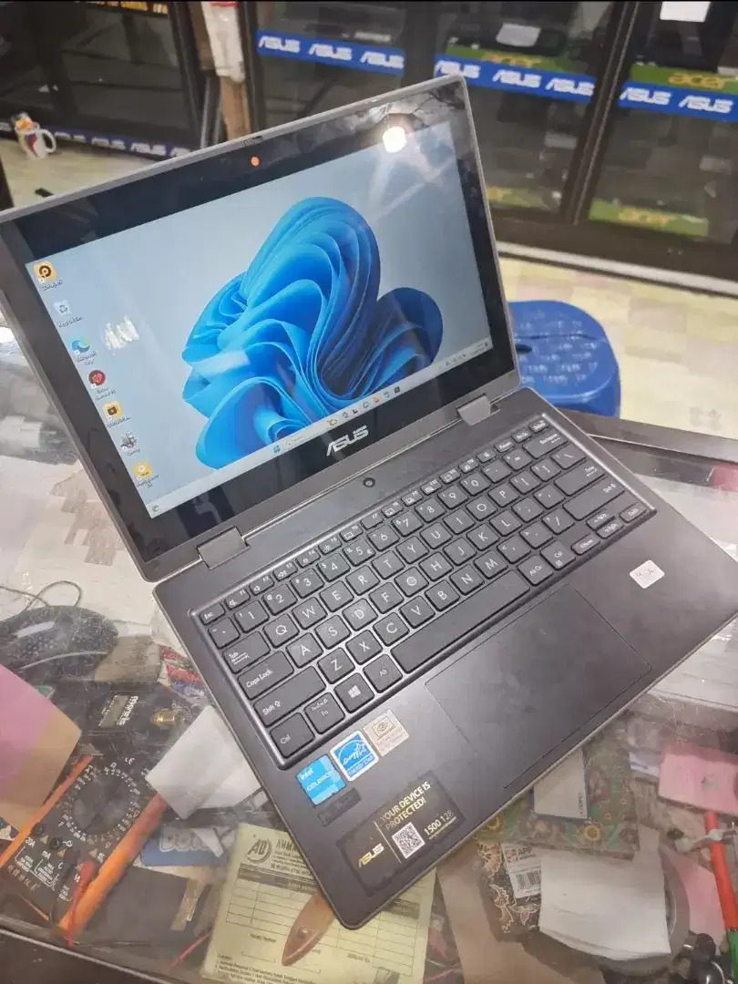 Asus BR100FK N4500 Ram 4GB ssd 128GB layar sentuh bisa jadi tablet