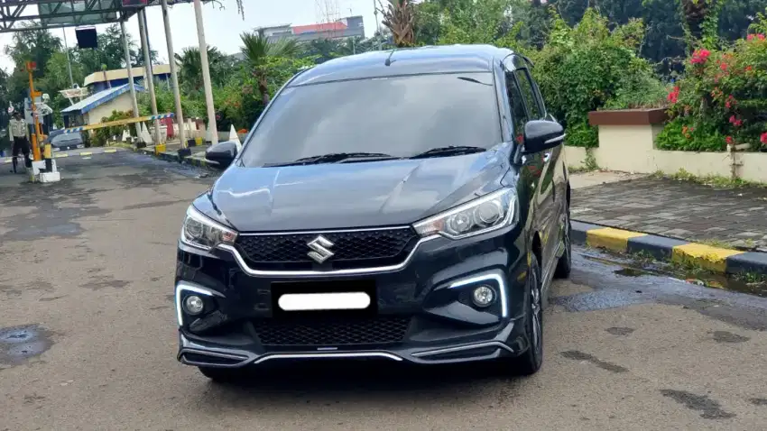 Km21rb suzuki ertiga sport ss hybrid 2023 hitam matic
