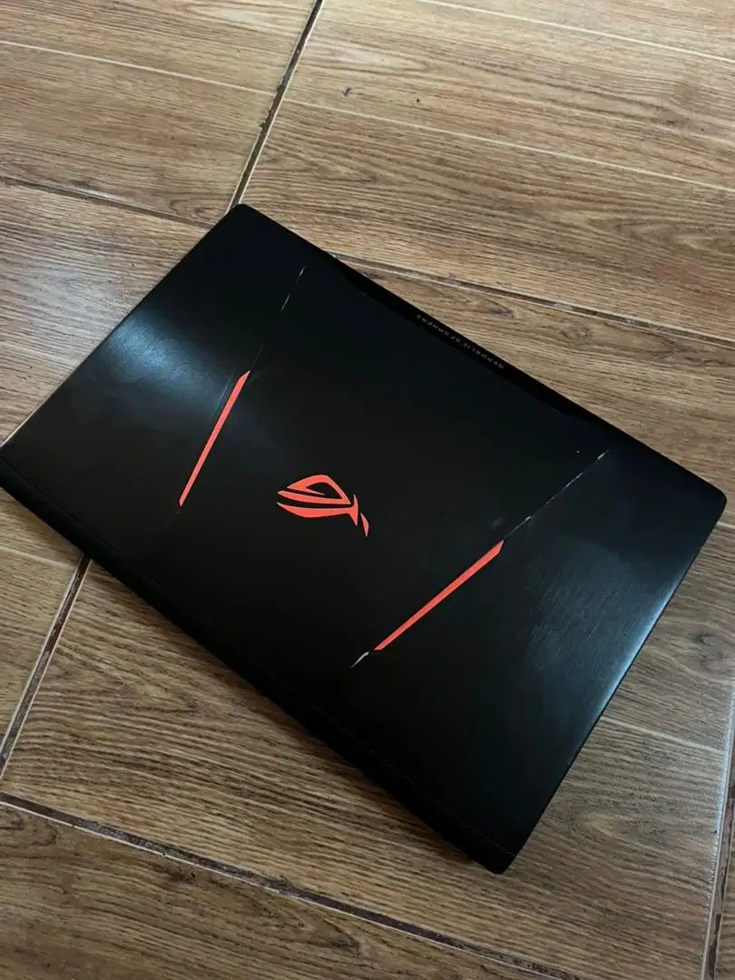 Laptop Gaming ASUS ROG Strix GL553V (Minus)