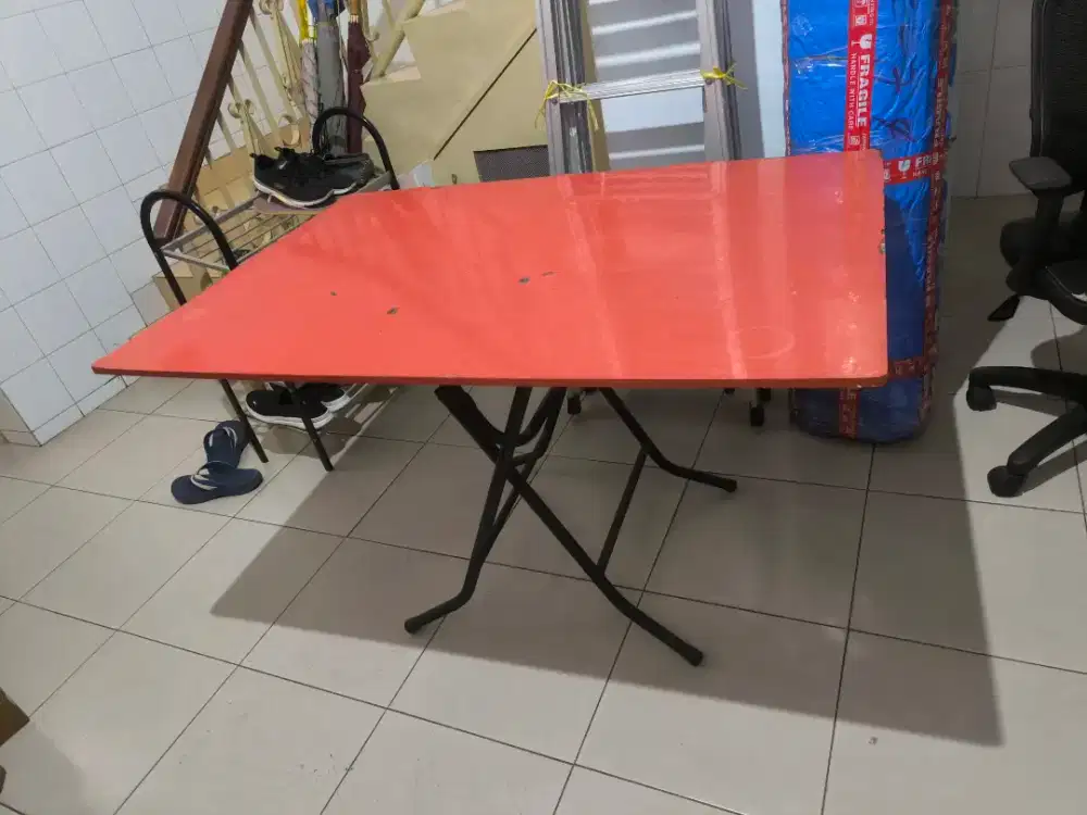 Meja sembahyang lipat meja makan