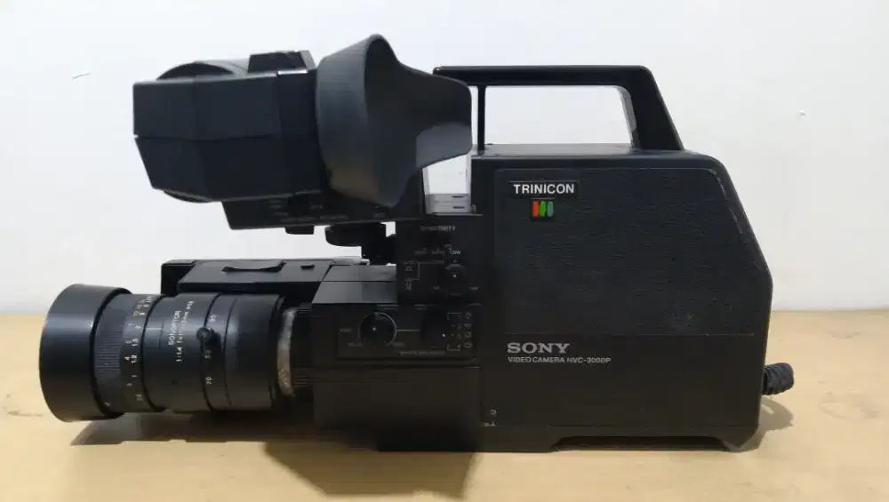 Video Camera Sony + Video Cassete Rec.Vintage