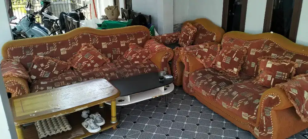 Sofa kain di jual cepat