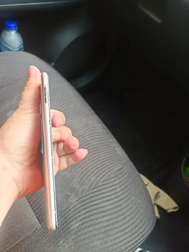 vivo v7 ram 4/32gb kondisi normal jaya