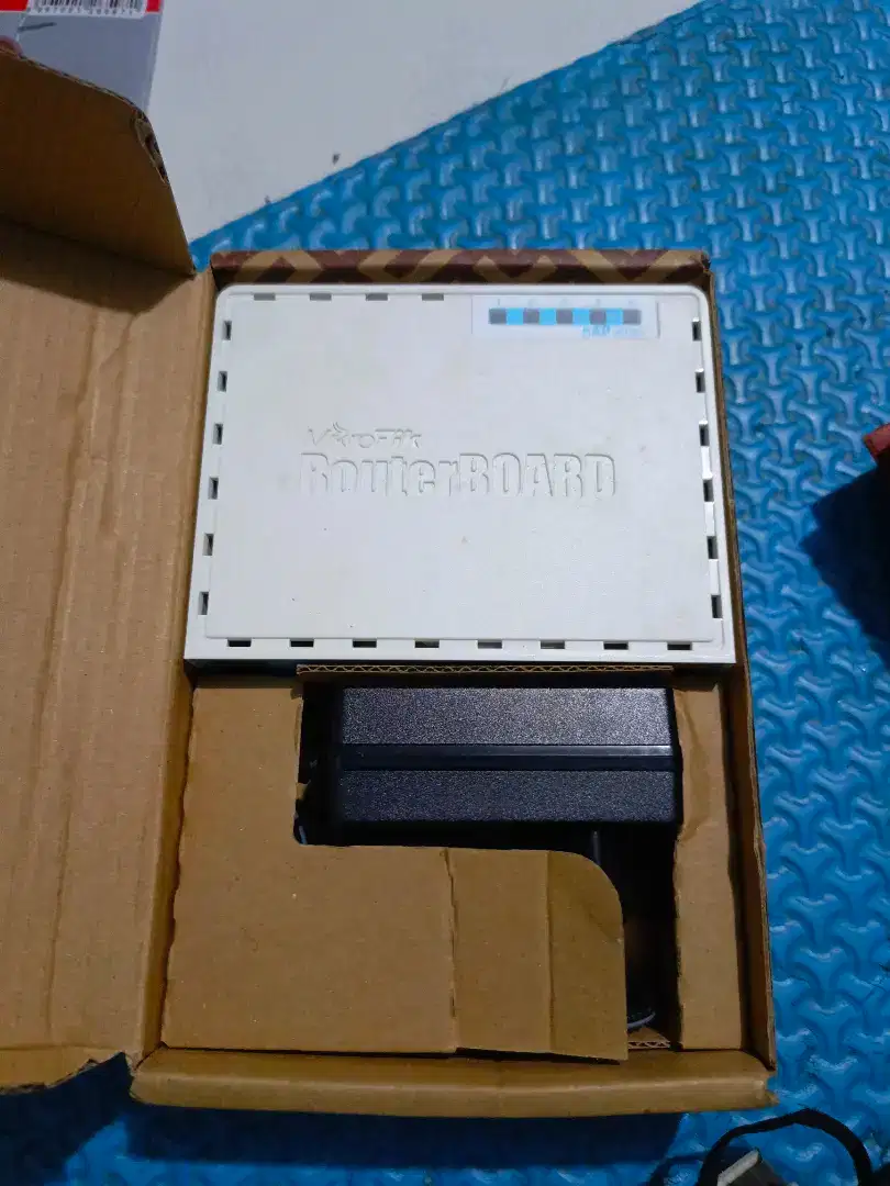 Mikrotik Rb951U1-2ND