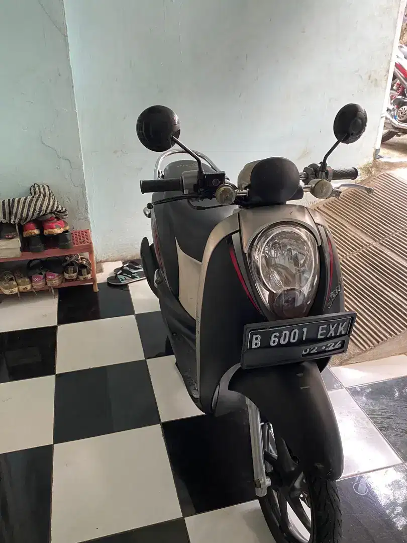 Jual scoopy 2011 lengkap
